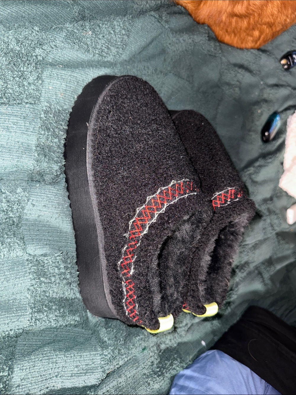 Womens Black Wool Slip-On Cozy platform Shoes with Red Stitching